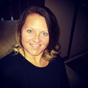 Meet your Posher, Holly